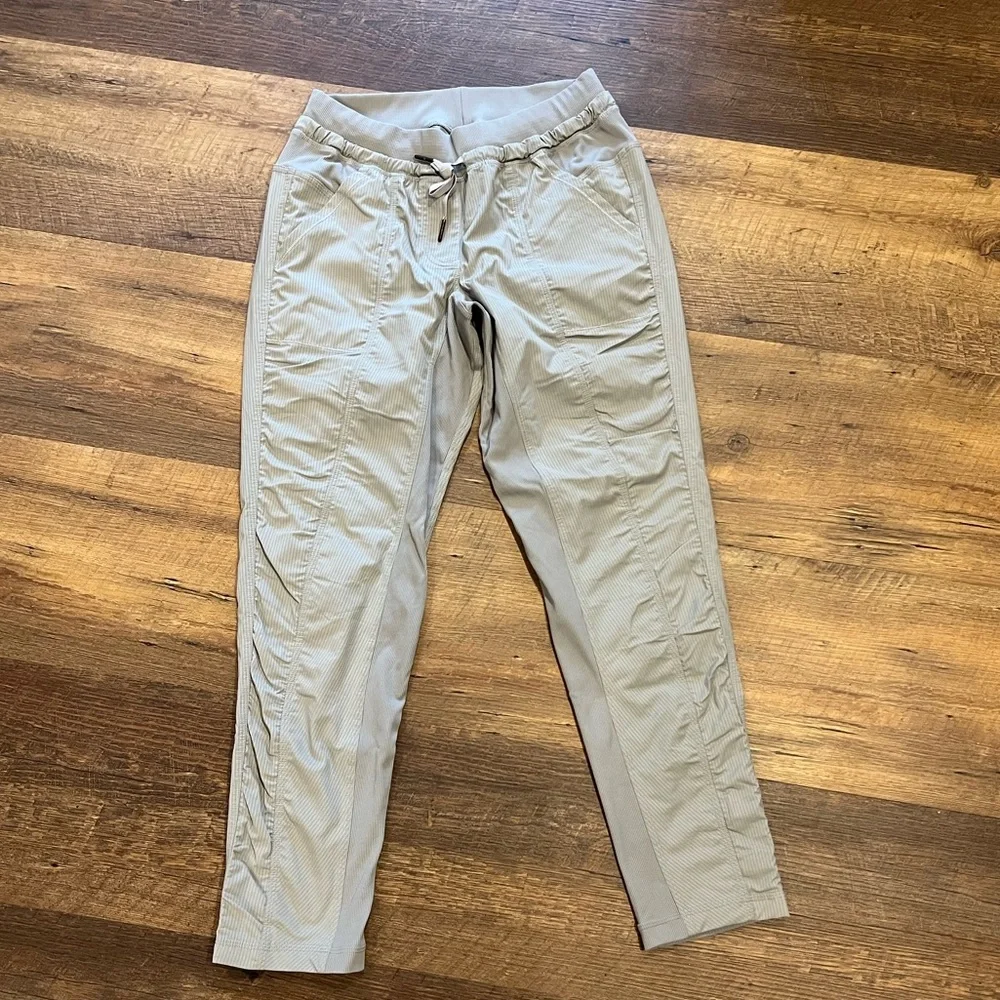 lululemon athletica Pants - Picture 6 of 6